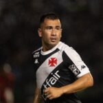 Jean David afirma ter bancado comissão para ir ao Vasco; clube investiga Jean David diz que pagou comissão por ida ao Vasco do próprio bolso; clube nega e abre investigação