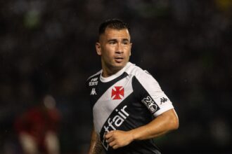 Jean David diz que pagou comissão por ida ao Vasco do próprio bolso; clube nega e abre investigação