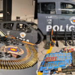 Homem é detido com armamento em pousada de São Paulo Homem é preso com arsenal de guerra em pousada de São Paulo; veja imagens