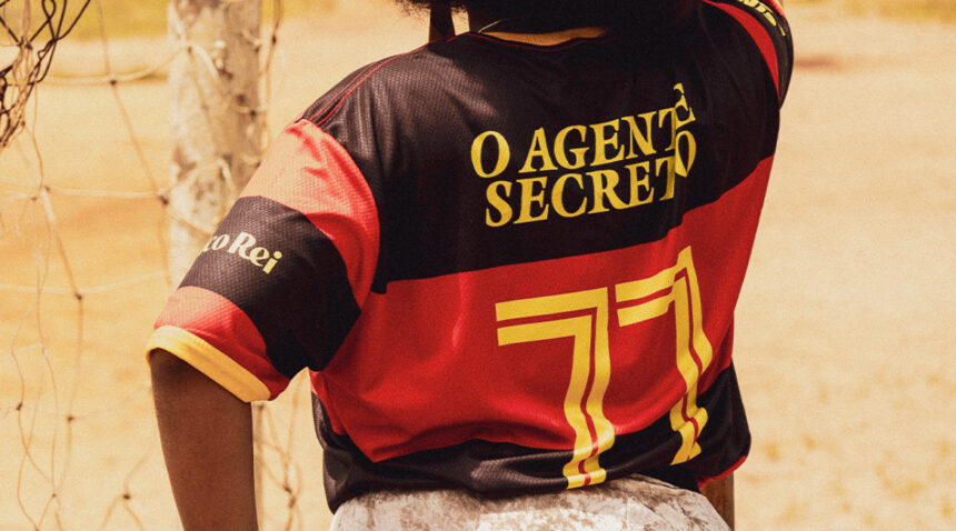 Sport, Náutico e Santa Cruz lançam camisa especial de O agente secreto Sport se une a Náutico, Santa Cruz e Chico Rei para lançar camisa especial de O Agente Secreto