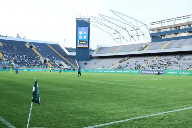 Jogos de hoje, sábado, 17 de janeiro: onde assistir futebol ao vivo e horários