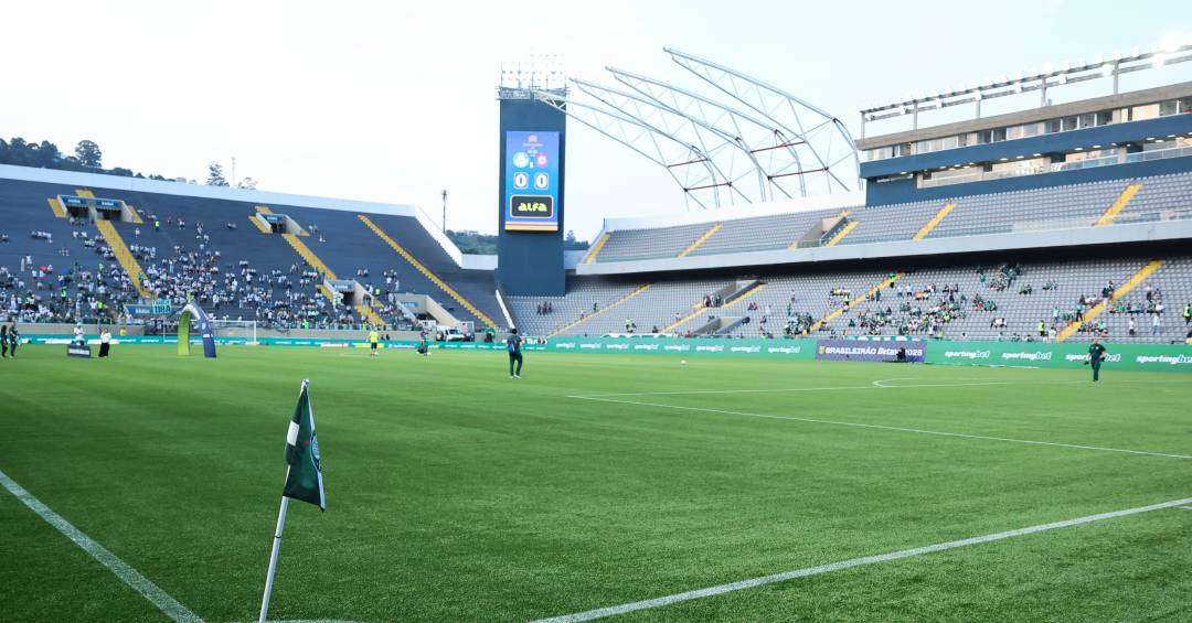 Jogos de hoje, sábado, 17 de janeiro: onde assistir futebol ao vivo e horários