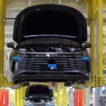 Indústria brasileira afunda em dezembro, revela PMI 2023