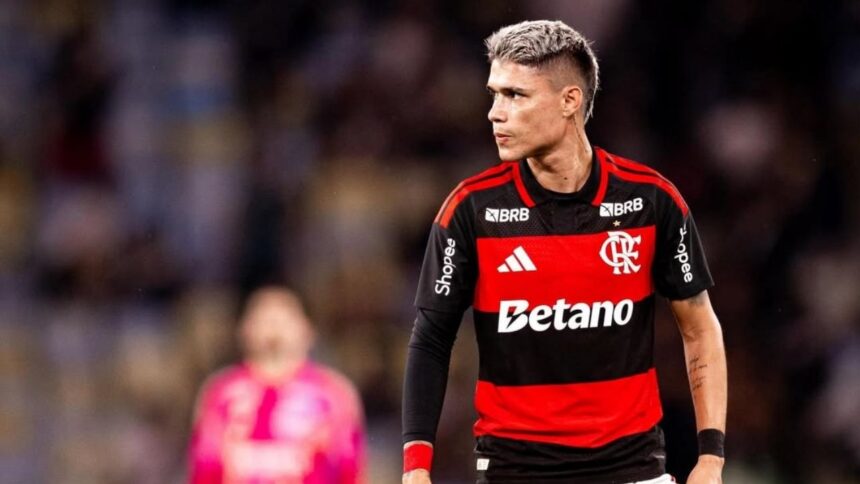 Flamengo analisa impacto esportivo de interesse de clubes mexicanos em Luiz Araújo Interesse de clubes mexicanos em Luiz Araújo, Flamengo prioriza impacto esportivo da decisão