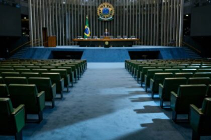 Marcos Rocha: um líder de aparência – Por Ayel Muniz