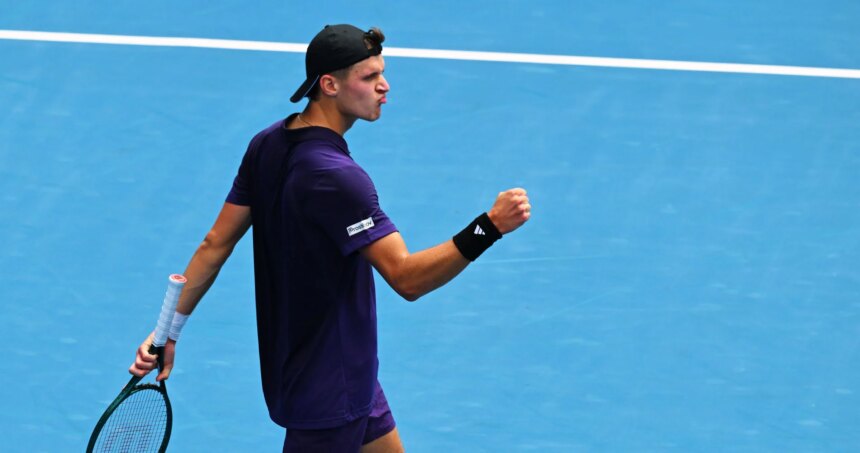 Unseeded Ethan Quinn to face rising star Jakub Mensik in third round