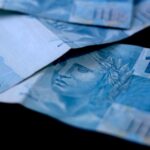 Salário-mínimo sobe para R$ 1.621 a partir de quinta-feira