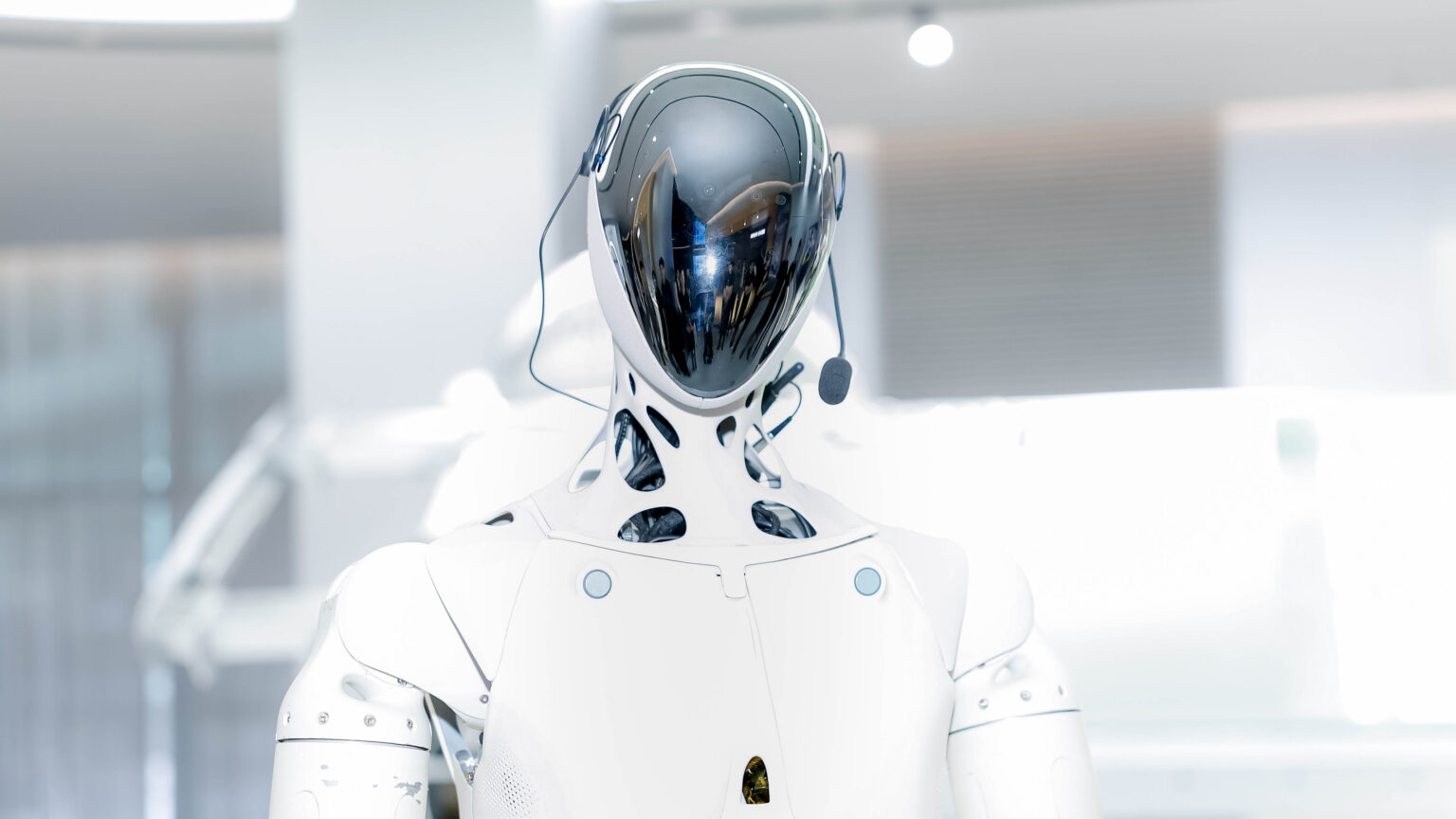 HSBC mantém recomendação de compra da XPeng, mas reduz meta de preço HSBC Maintains XPeng Buy Rating Despite Slight Price Target Cut