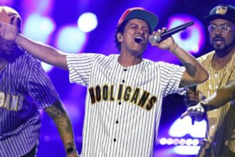 Bruno Mars announces Colorado stadium concert