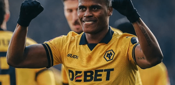 Ex-Fluminense, Arias atualmente joga no Wolverhampton