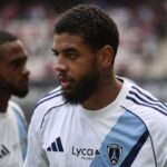 Paris FC escalação contra Marseille: Geubbels titular, Krasso no banco Download app from appStore