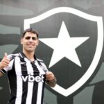 Mesmo sob transferban, Botafogo anuncia a contratação do atacante uruguaio Lucas Villalba, ex-Nacional