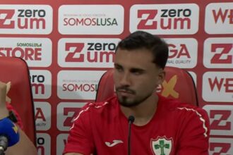 Gustavo Henrique cita evolução defensiva e identidade da Lusa mesmo com um a menos
