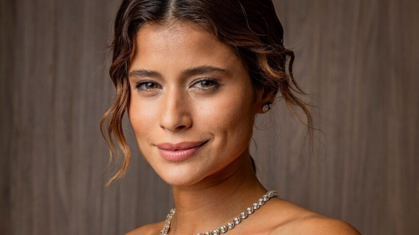 Isadora Cruz vê legado feminino como motor da protagonista Agrado, de 'Coração Acelerado'