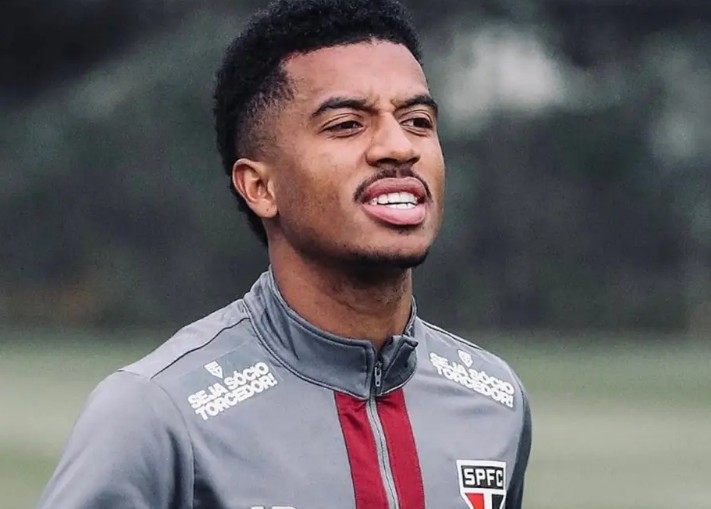 Flamengo e São Paulo discutem Marcos Antônio em proposta por Allan Flamengo se reúne com São Paulo por Marcos Antônio e prepara oferta incluindo Allan