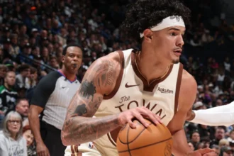 Gui Santos tem noite histórica pelos Warriors e entra para lista seleta de brasileiros na NBA