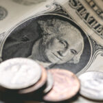 Dívida elevada dos países pressiona políticas fiscais e monetárias