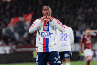 Com Lyon no mata-mata, Endrick agora pode atuar na Europa League; entenda