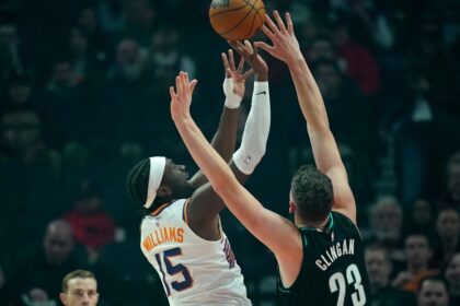 Game Preview: Suns battle Blazers in late-night duel
