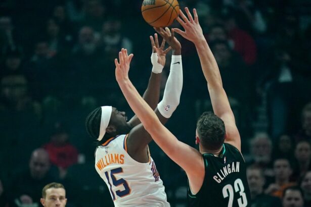 Game Preview: Suns battle Blazers in late-night duel