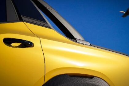 Teaser revela parte da lateral traseira da inédita VW Tukan, que deve ser mostrada por inteira no fim deste ano para estrear em 2027